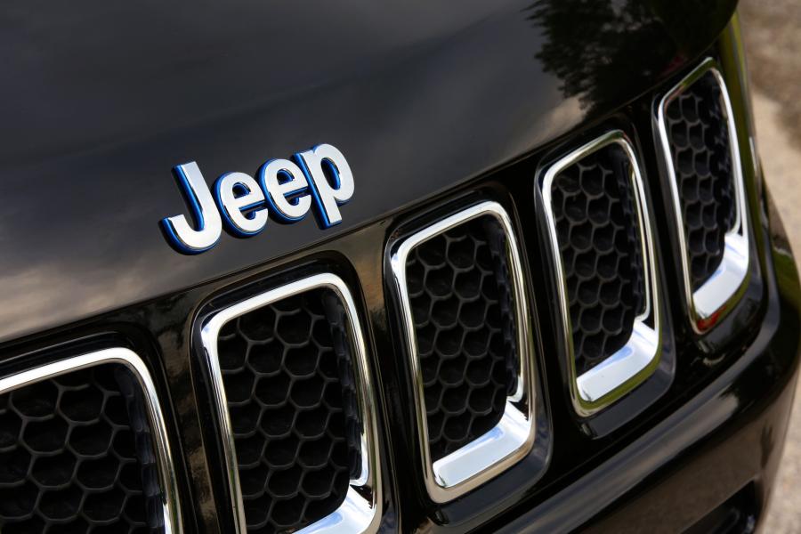 Детали экстерьера Jeep Compass Limited 4xe (MP) 2020 года  (EU) (фото 23 из 34)